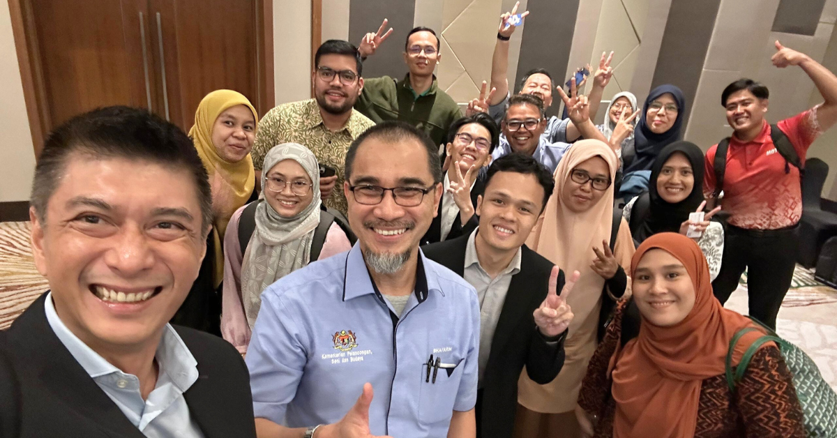 Ali Reza Azmi In Action