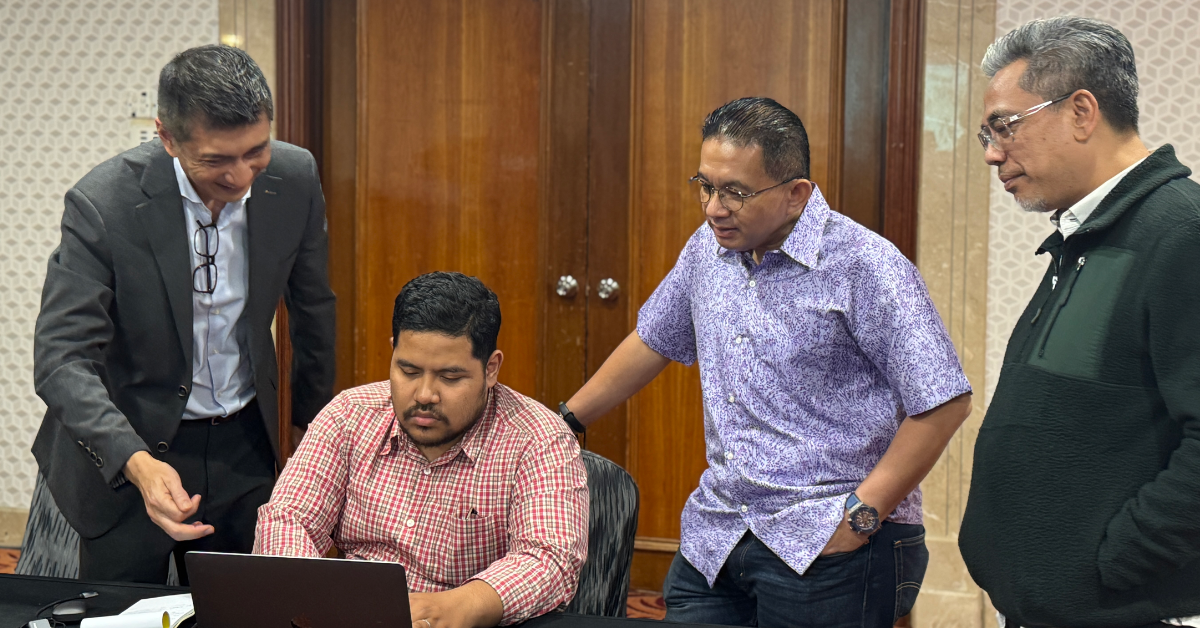 Ali Reza Azmi In Action